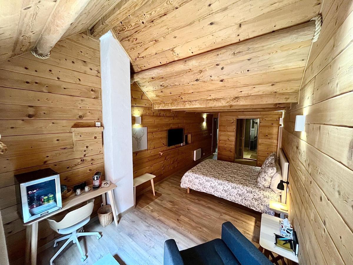Suite "Chalet" Dans Maison De Village La Brigue Exterior foto